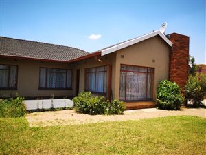 3 Bed House in Steel Park