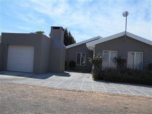 3 Bed House in Northern Paarl