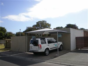 4 Bedroom Townhouse in Glenwood