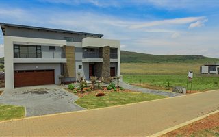 4 Bedroom House in Eye of Africa