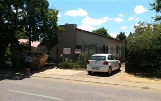 4 Bedroom House in Roseville