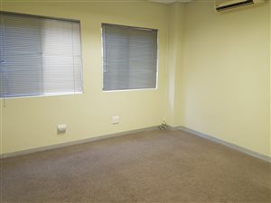 45 m² Office Space in Moregloed