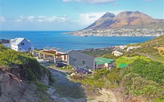 553 m² Land available in Simons Town