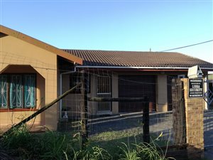 3 Bed House in Stanger Manor