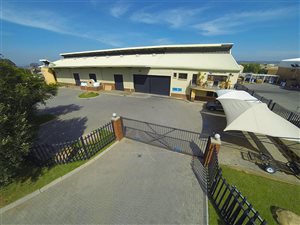 2000 m² Industrial space in Halfway House