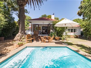 3 Bed House in Bishopscourt Village