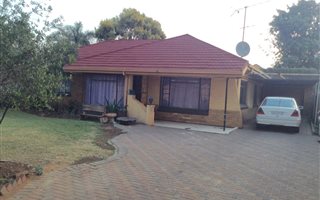 4 Bedroom House in Vanderbijlpark CE