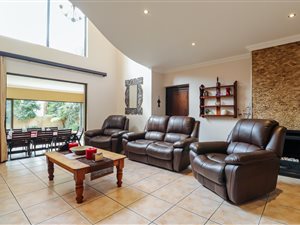 3 Bed House in Greenstone Hill