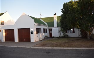 3 Bedroom House in Galjoenduin