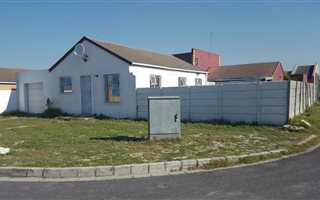 3 Bedroom House in Weltevreden Valley