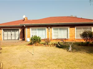 4 Bed House in Edelweiss