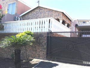 3 Bedroom House in Forest Haven