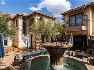 294 m² Office Space in Lynnwood Manor
