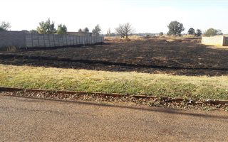 1517 m² Land available in Daggafontein