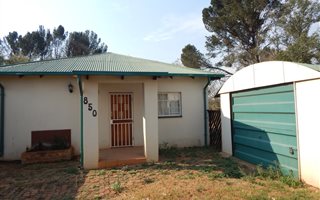 2 Bedroom House in Henley on Klip
