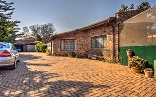 4 Bedroom House in Cresslawn
