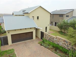 3 Bed House in Waterfall Country Village
