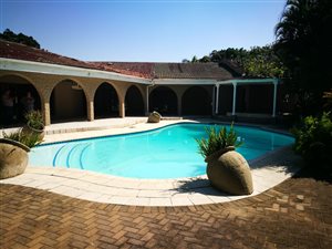 6 Bed House in Meerensee