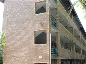2 Bed Apartment in Empangeni Central