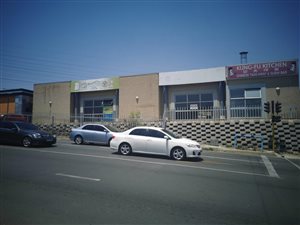 115 m² Retail Space in Glen Eagles