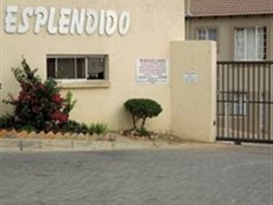 2 Bed Apartment in Wilgeheuwel