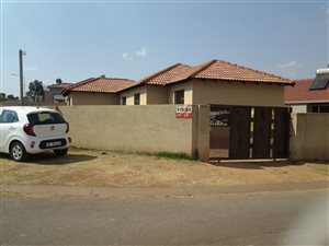 3 Bedroom House in Protea North