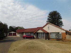 4 Bed House in Steel Park