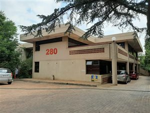 176 m² Commercial space in Ferndale