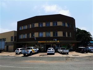740 m² Commercial space in Bluff