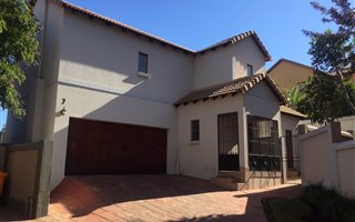 3 Bedroom House in Olympus