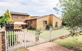3 Bedroom House in Ben Fleur