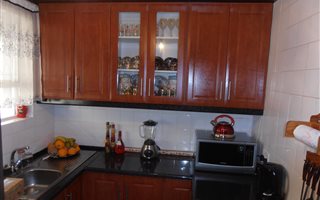 1 Bedroom Apartment in Albert Park
