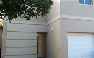 3 Bedroom Duplex in Brackenfell Central
