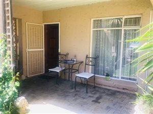 1 Bed Apartment in Brackendowns