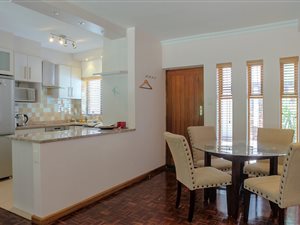 2 Bed Townhouse in Higgovale