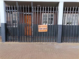 2 Bed Apartment in Eldorado Park