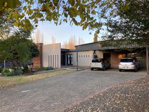 3 Bed House in Fichardtpark