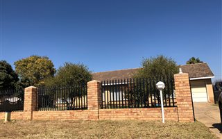 3 Bedroom House in Ellaton