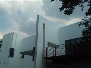 200 m² Office Space in Parkwood