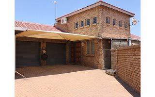 3 Bedroom Townhouse in Reyno Ridge