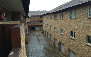 3 Bedroom Apartment in Rustenburg North