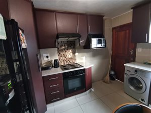 3 Bed Duplex in Newlands West