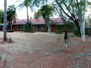 4 Bed House in The Willows