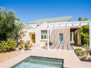 3 Bedroom House in Rome Glen