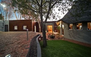 3 Bedroom House in Parktown North