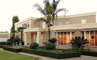 5 Bedroom House in Grimbeek Park