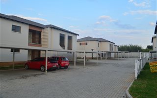 2 Bedroom Townhouse in Pomona
