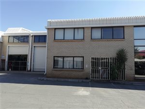 800 m² Industrial space in Stormill