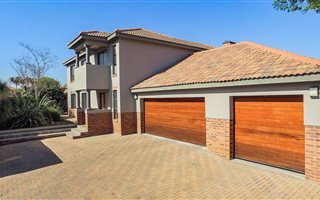 4 Bedroom House in Amberfield