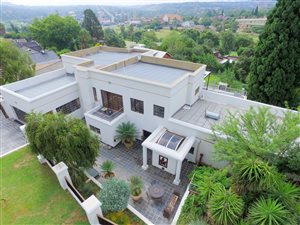 6 Bed House in Mondeor